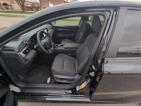 Certified 2025 Toyota Camry LE w/ Convenience Package image 10
