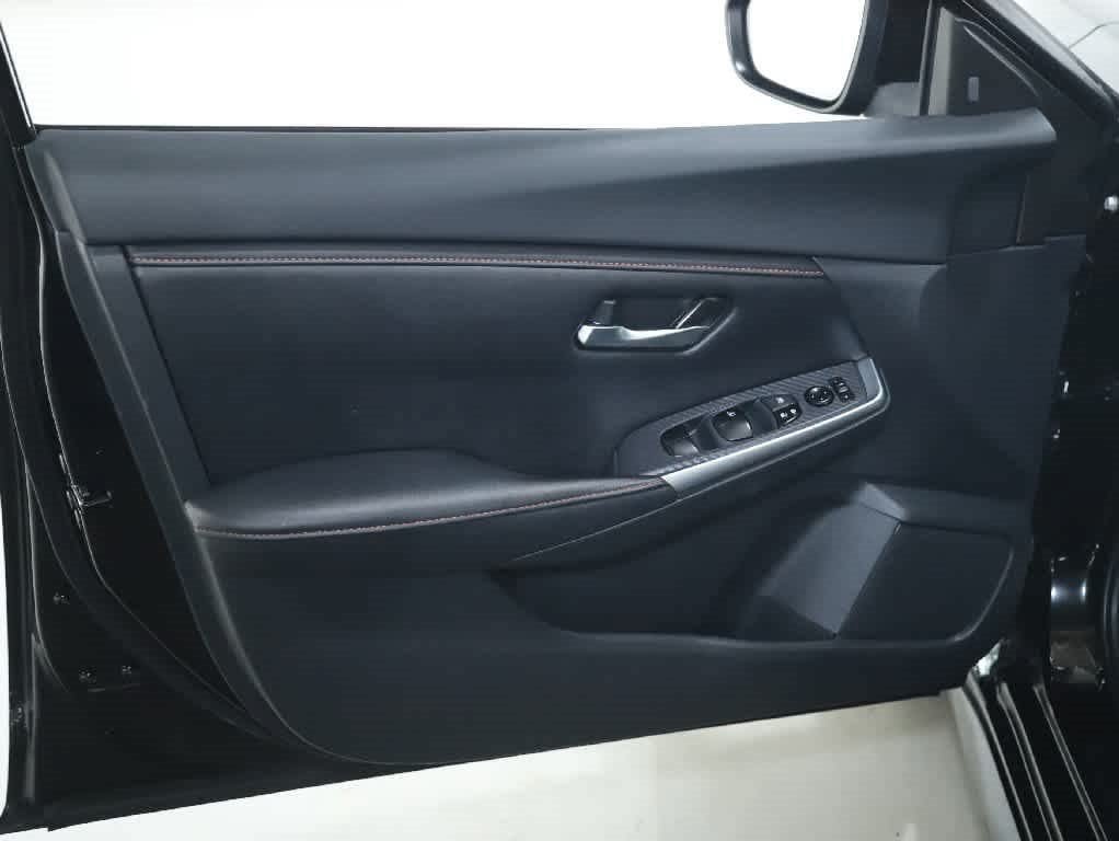 Used 2022 Nissan Sentra SR w/ Midnight Edition FWD image 15