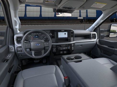 New 2026 Ford F250 XL w/ XL Off-Road Package AWD/4WD image 34