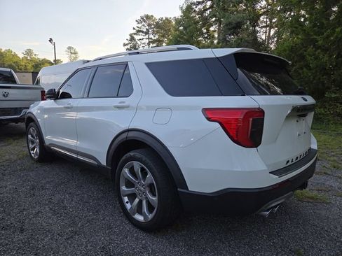 Used 2020 Ford Explorer Platinum w/ Premium Technology Package AWD/4WD image 10