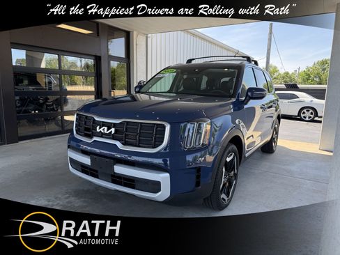 Used 2025 Kia Telluride S AWD/4WD image 4