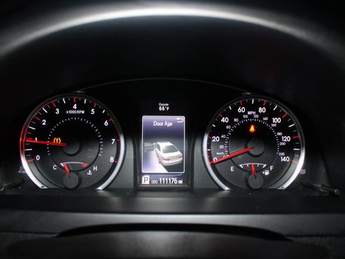 Used 2016 Toyota Camry XSE image 12