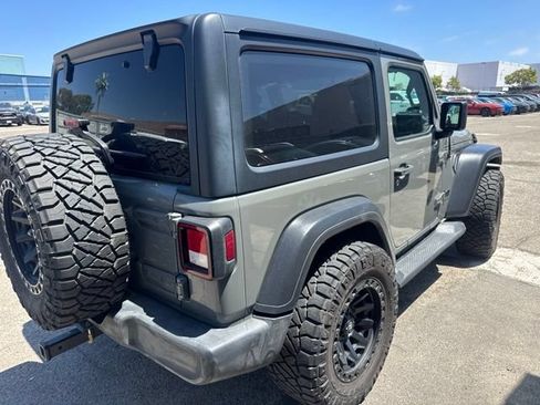 Used 2022 Jeep Wrangler Sport AWD/4WD image 5