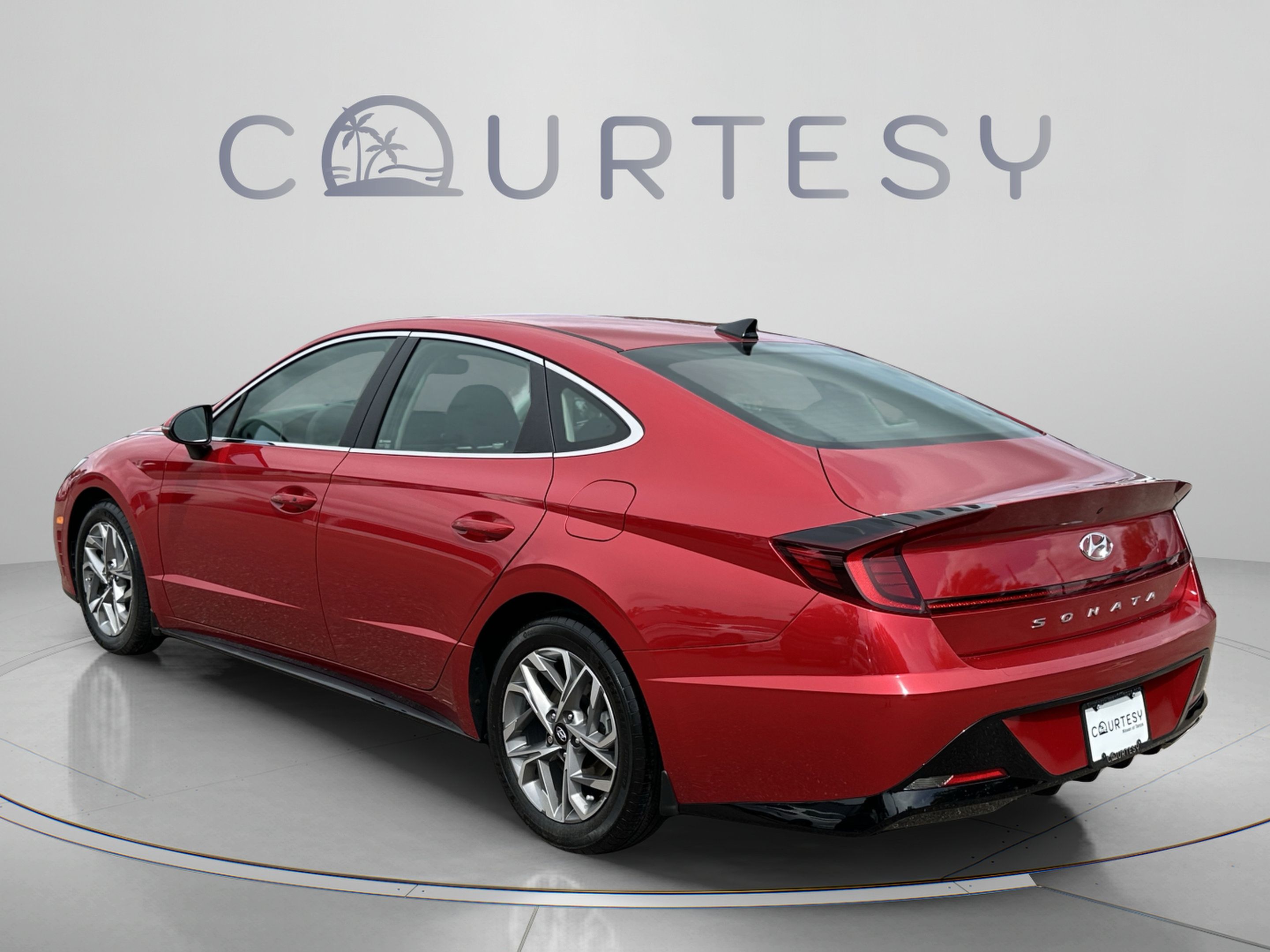 Used 2021 Hyundai Sonata SEL FWD image 3