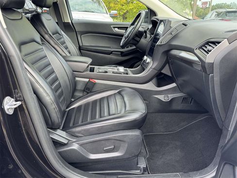 Used 2024 Ford Edge SEL image 13