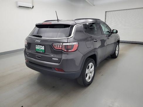 Used 2019 Jeep Compass Latitude w/ Popular Equipment Group AWD/4WD image 9