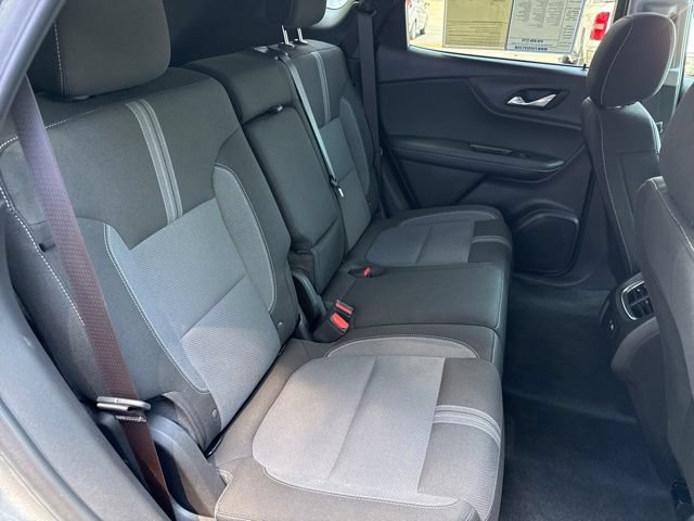Used 2024 Chevrolet Blazer LT w/ Convenience Package FWD image 3