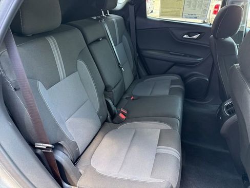 Used 2024 Chevrolet Blazer LT w/ Convenience Package FWD image 3