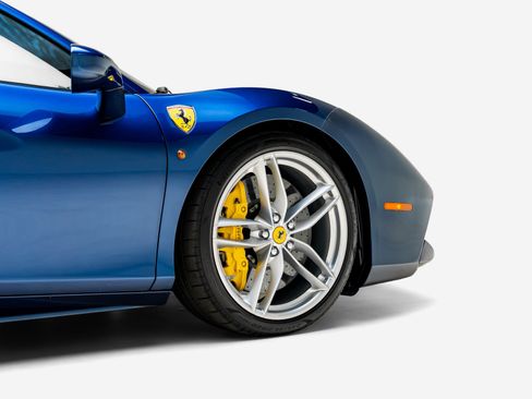 Used 2017 Ferrari 488 GTB RWD image 20