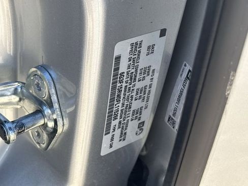 Used 2015 Chevrolet SS image 33