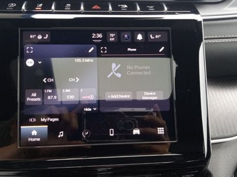 Used 2023 Jeep Grand Cherokee L Laredo AWD/4WD image 7