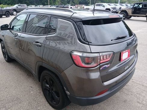 Used 2021 Jeep Compass Latitude FWD image 6