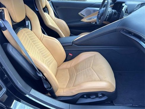 Used 2022 Chevrolet Corvette Stingray 2D Coupe w/ Z51 Performance Package image 11