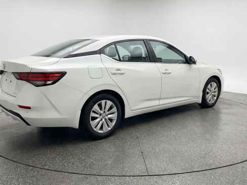 Used 2024 Nissan Sentra S image 9