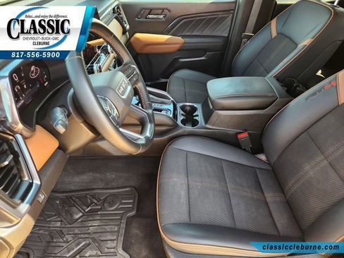 Used 2024 GMC Canyon AT4 image 38