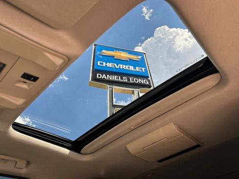 Used 2020 Cadillac Escalade Luxury AWD/4WD image 23