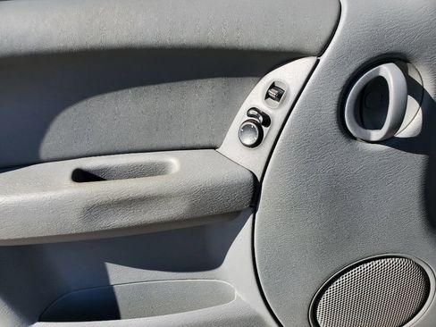 Used 2005 Jeep Liberty Sport image 14