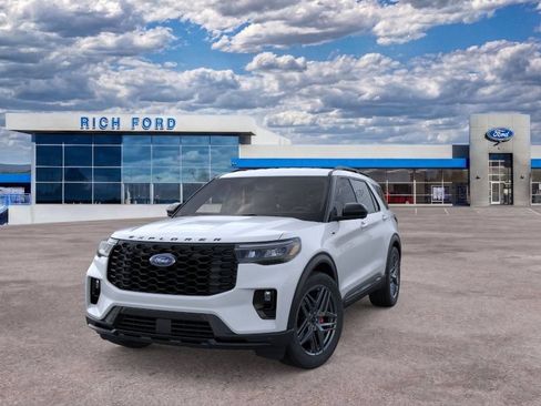 New 2026 Ford Explorer ST-Line w/ ST-Line Street Pack AWD/4WD image 2