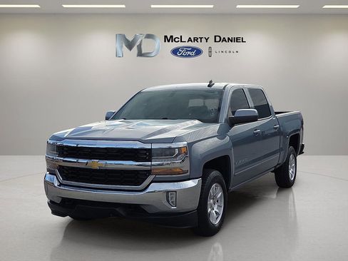 Used 2016 Chevrolet Silverado 1500 LT w/ LT Convenience Package image 2