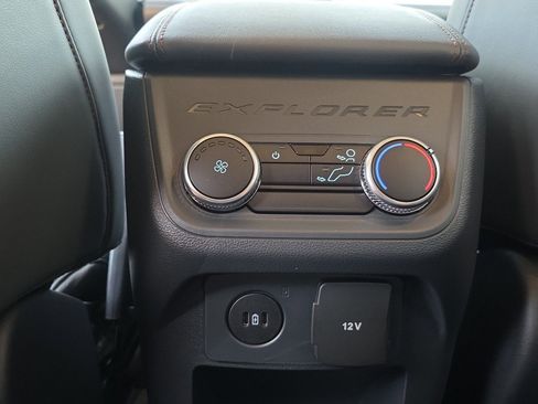 New 2026 Ford Explorer Active w/ Active Comfort Package image 14