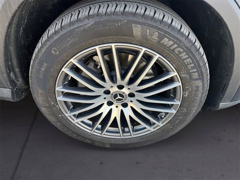 Certified 2025 Mercedes-Benz GLC 300 GLC 300 image 14