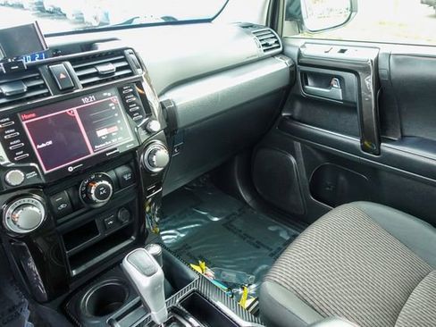 Used 2024 Toyota 4Runner TRD Off-Road image 26