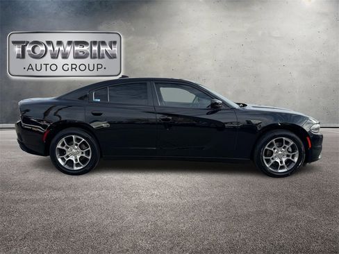 Used 2016 Dodge Charger SXT w/ AWD Premium Group image 3
