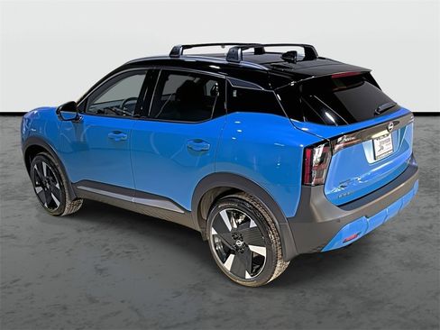 New 2026 Nissan Kicks SR w/ SR Premium Package image 2