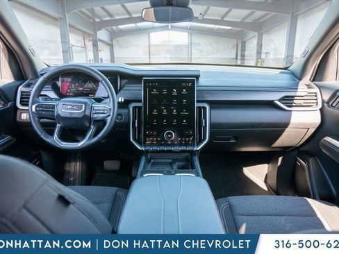 Used 2025 GMC Acadia Elevation image 3