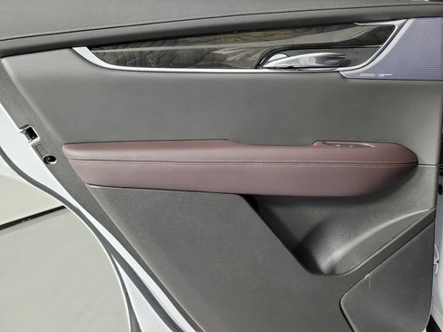 Certified 2024 Cadillac XT6 Premium Luxury w/ LPO, Floor Liner Package AWD/4WD image 15