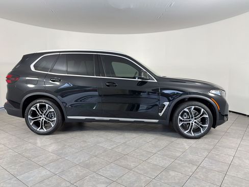 New 2026 BMW X5 xDrive40i w/ Climate Comfort Package AWD/4WD image 8