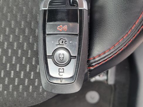 Used 2025 Ford Escape ST-Line image 28