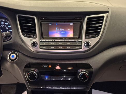 Used 2016 Hyundai Tucson Sport image 17