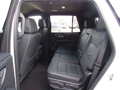Used 2024 Chevrolet Tahoe LT image 32