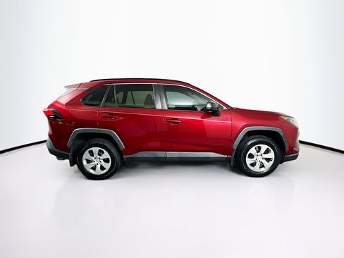 Used 2020 Toyota RAV4 LE image 10