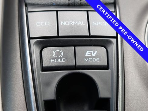 Used 2022 Toyota Camry SE FWD image 30