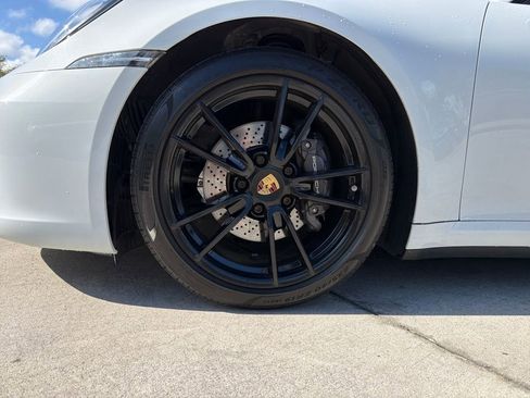 Used 2022 Porsche 911 Carrera image 37