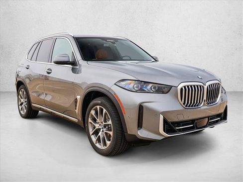 Used 2026 BMW X5 xDrive40i AWD/4WD image 3