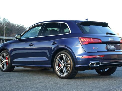 Used 2018 Audi SQ5 Premium Plus w/ S Sport Package image 3