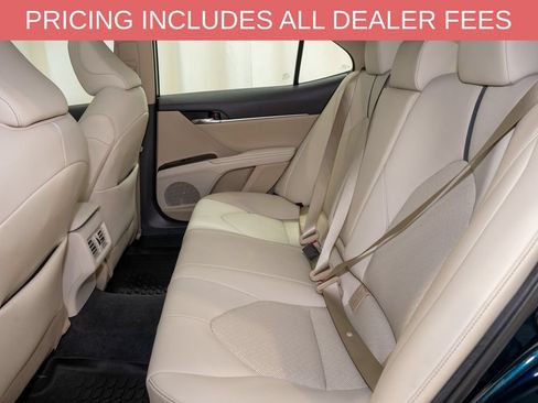 Certified 2021 Toyota Camry XLE FWD image 6