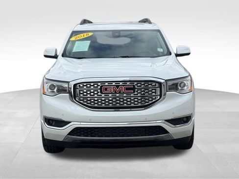 Used 2018 GMC Acadia Denali image 11