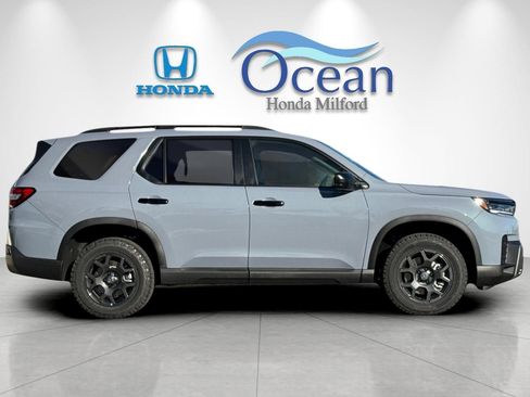New 2026 Honda Pilot TrailSport image 6