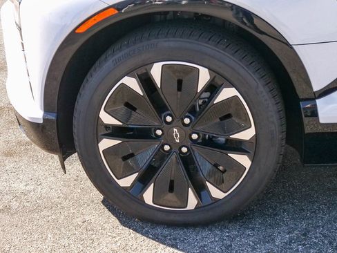 New 2026 Chevrolet Blazer EV RS image 5