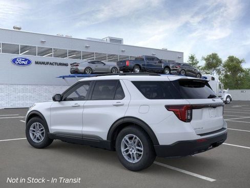 New 2026 Ford Explorer Active RWD image 4