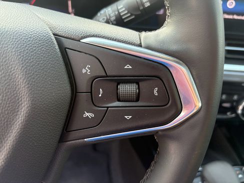 Used 2025 Chevrolet Trax ACTIV w/ Sunroof Package FWD image 15