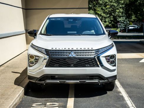 New 2026 Mitsubishi Eclipse Cross LE AWD/4WD image 2