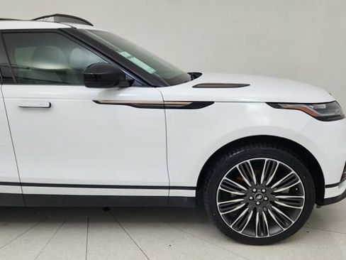 Used 2022 Land Rover Range Rover Velar R-Dynamic S image 7
