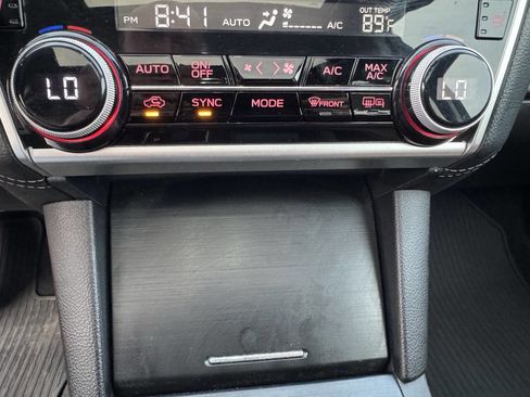 Used 2018 Subaru Outback 3.6R Touring w/ Popular Package #3 image 41