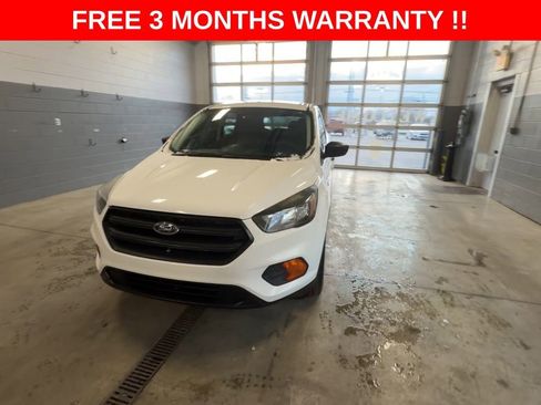 Used 2018 Ford Escape S image 3
