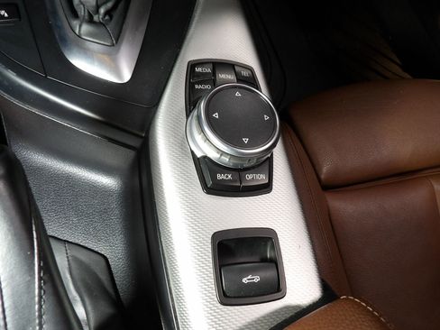 Used 2016 BMW M235i xDrive Convertible image 15